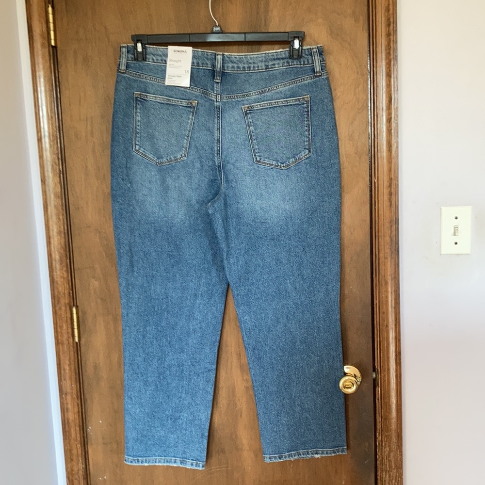 Sonoma high rise straight vintage style jean size 18 - Picture 8 of 14